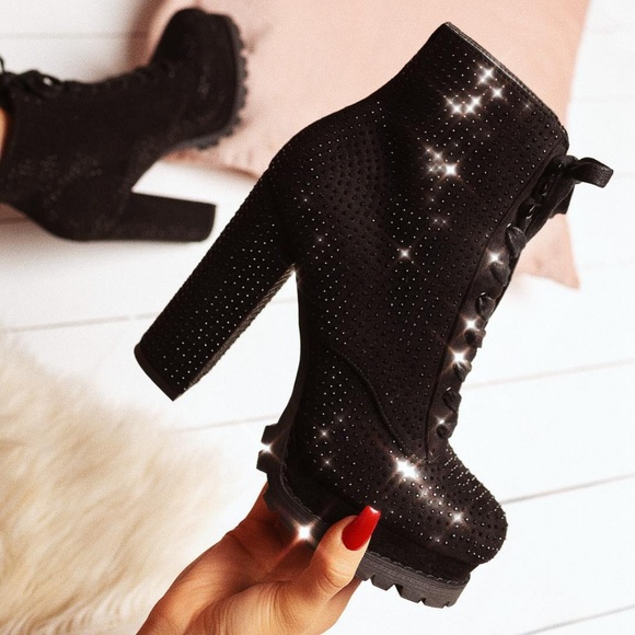 𝙇𝙖𝙨𝙩 𝙎𝙞𝙯𝙚 10 💎Rhinestone Embellished Boot - BLACK Boot - Picture 2 of 9